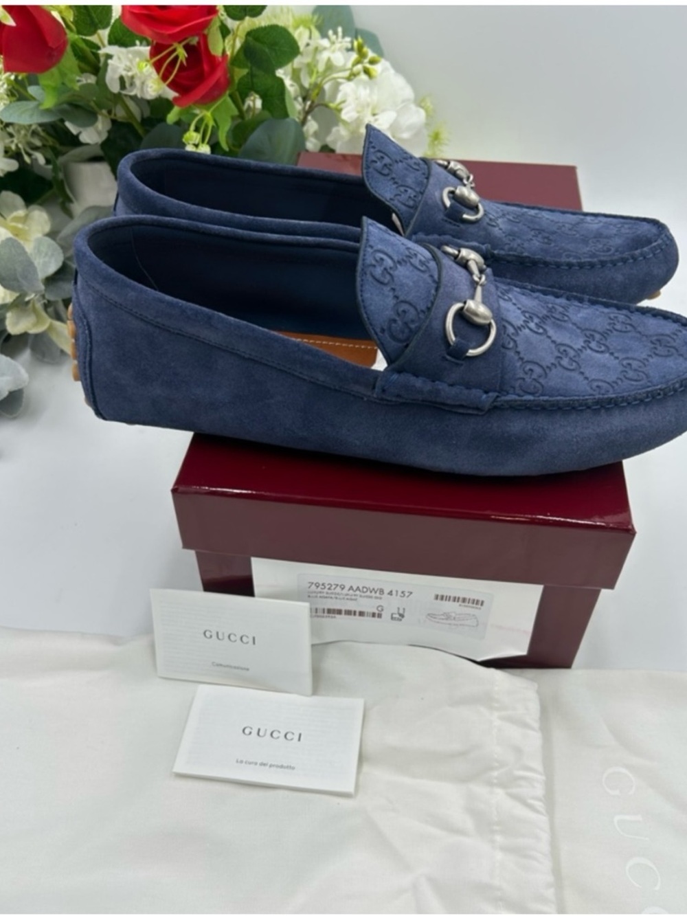 Gucci, GG embossed suede Driver loafers size 9 fits
10US made in Italy - Picture 2 of 6